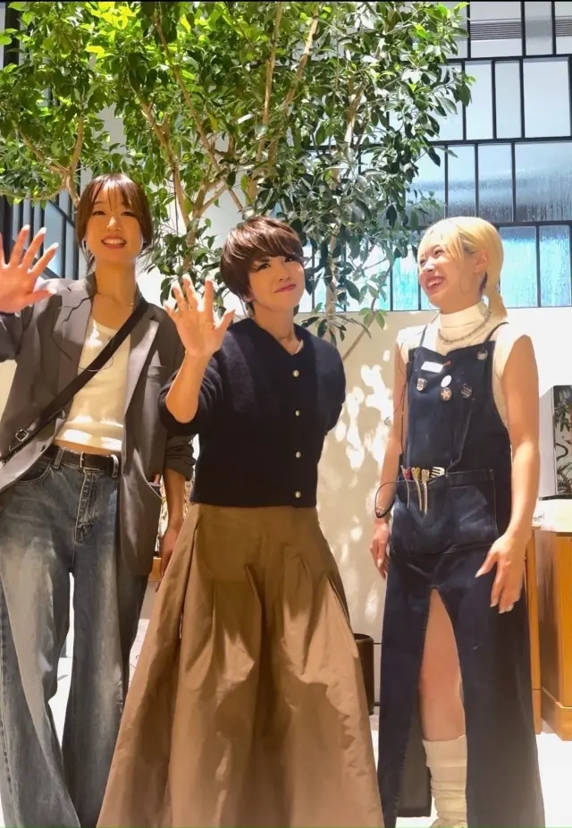 秋のヘアはアッシュカラーに、アロマの香りの画像_1