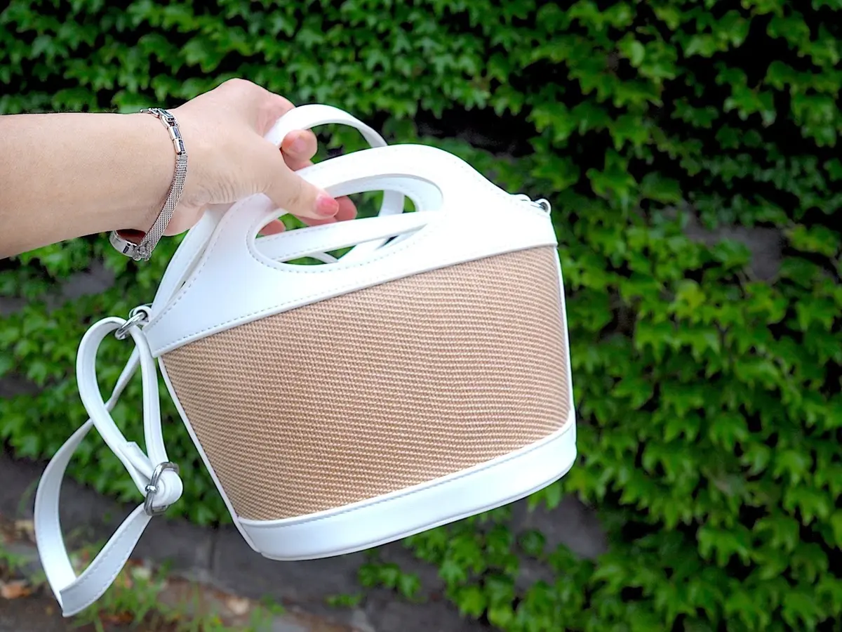 商品番号： 345178　GUザツザイミニショルダーバッグ