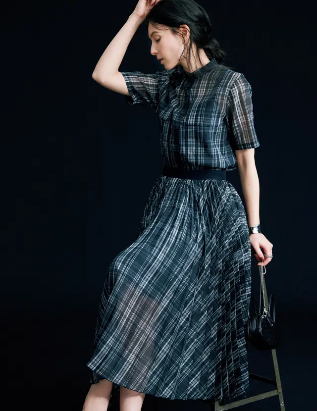 チェック柄は透け感のある