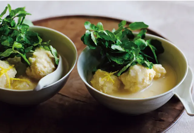 鶏つくねとクレソンの粕汁