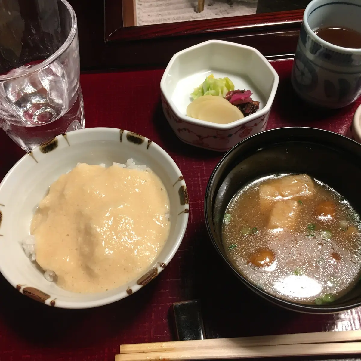 麦とろご飯　なめこ汁　香の物