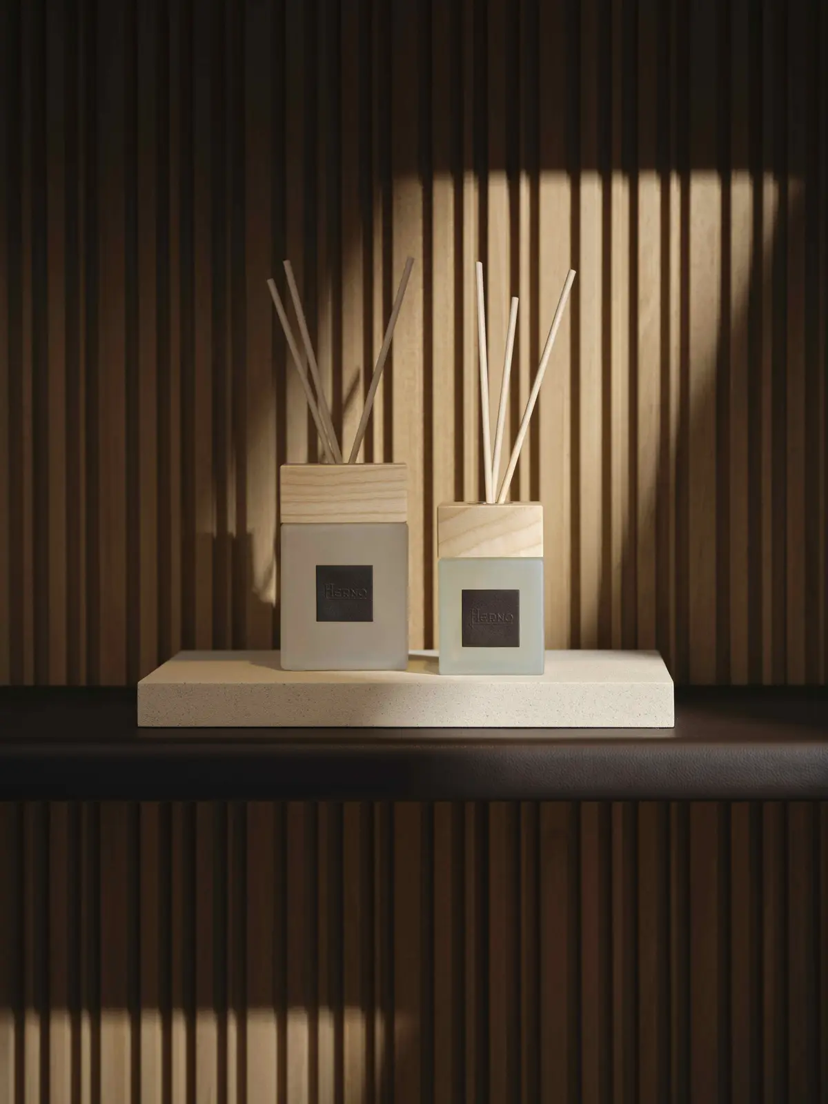 ヘルノ・アビタ　ディフューザー とディフューザーケース