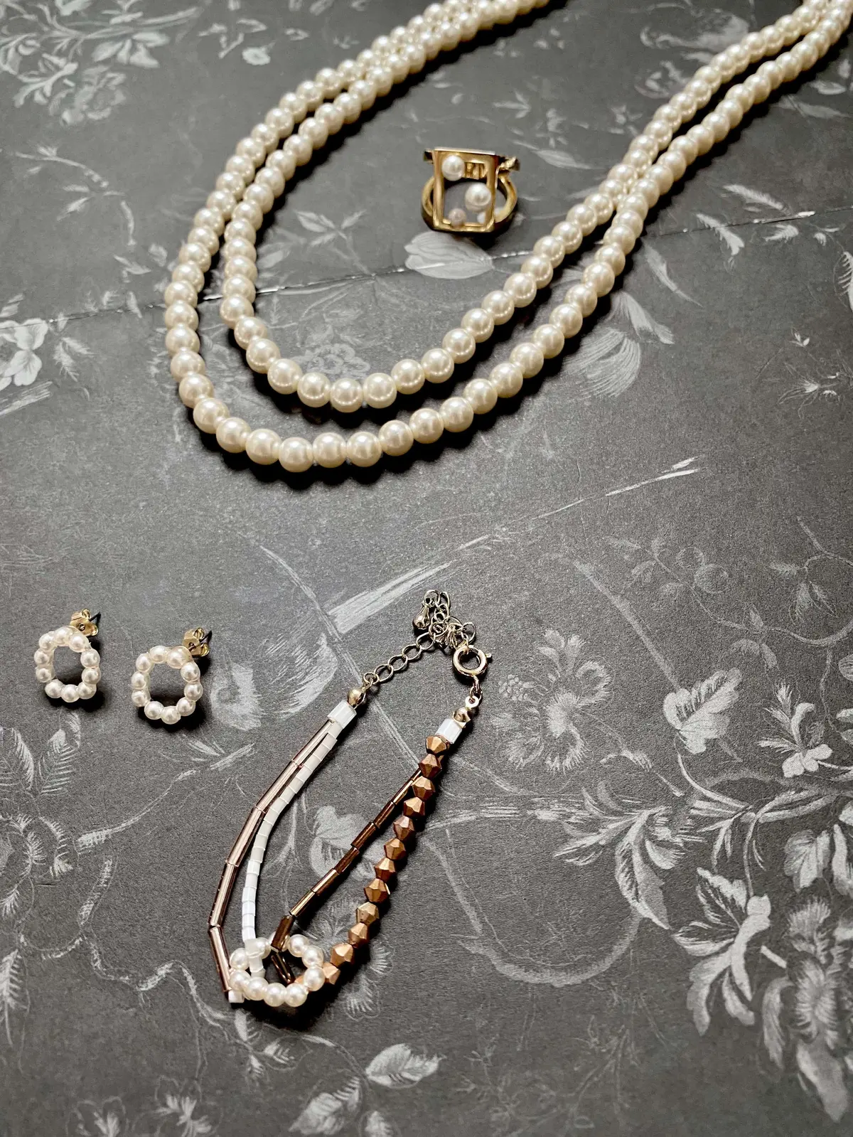 パール系アクセサリー