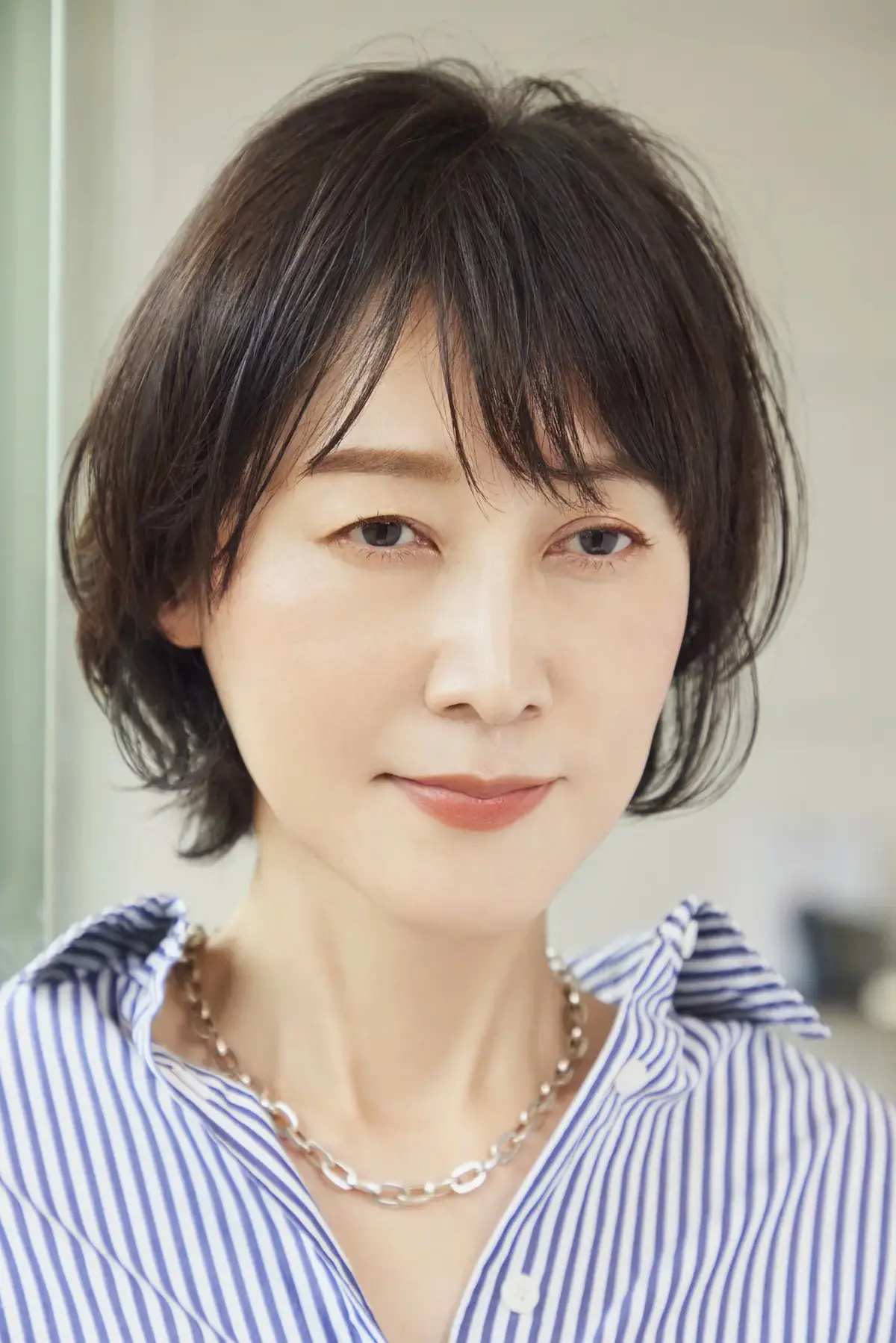 丸みのある“ひし形ショートボブ”で顔型カバーと印象アップデート