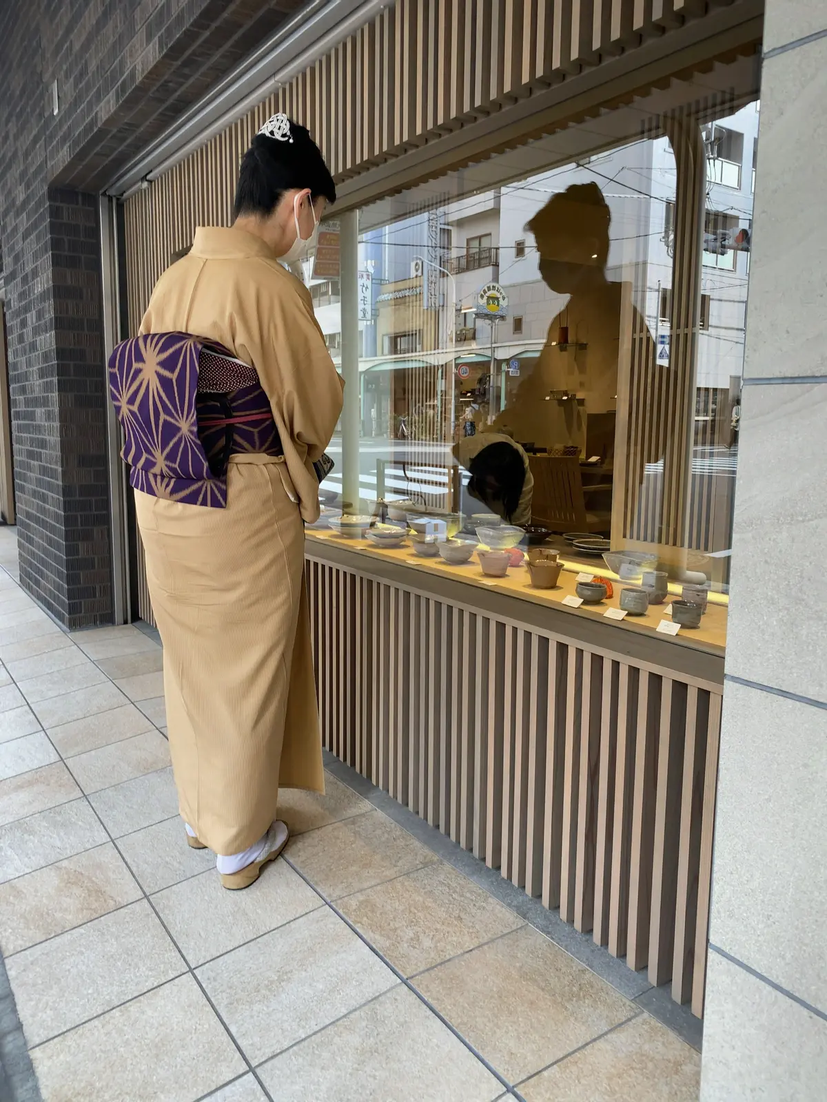 由美子さんの後ろ姿