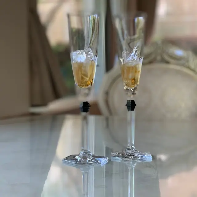 氷、梅シロップ