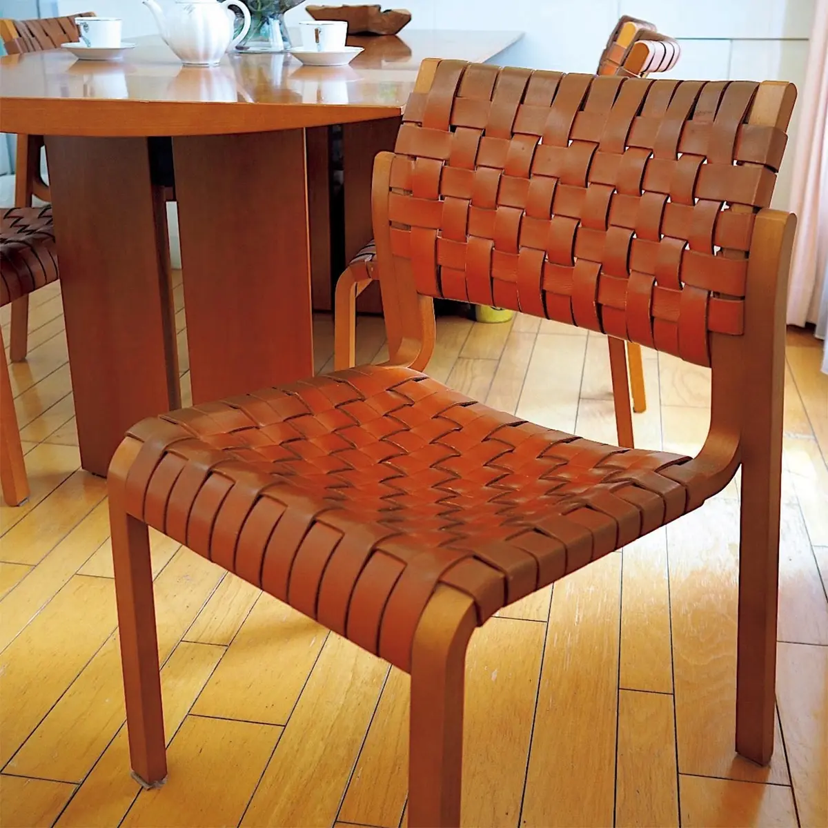  チェア／ アルフレックス 「 エヌティー スリム」