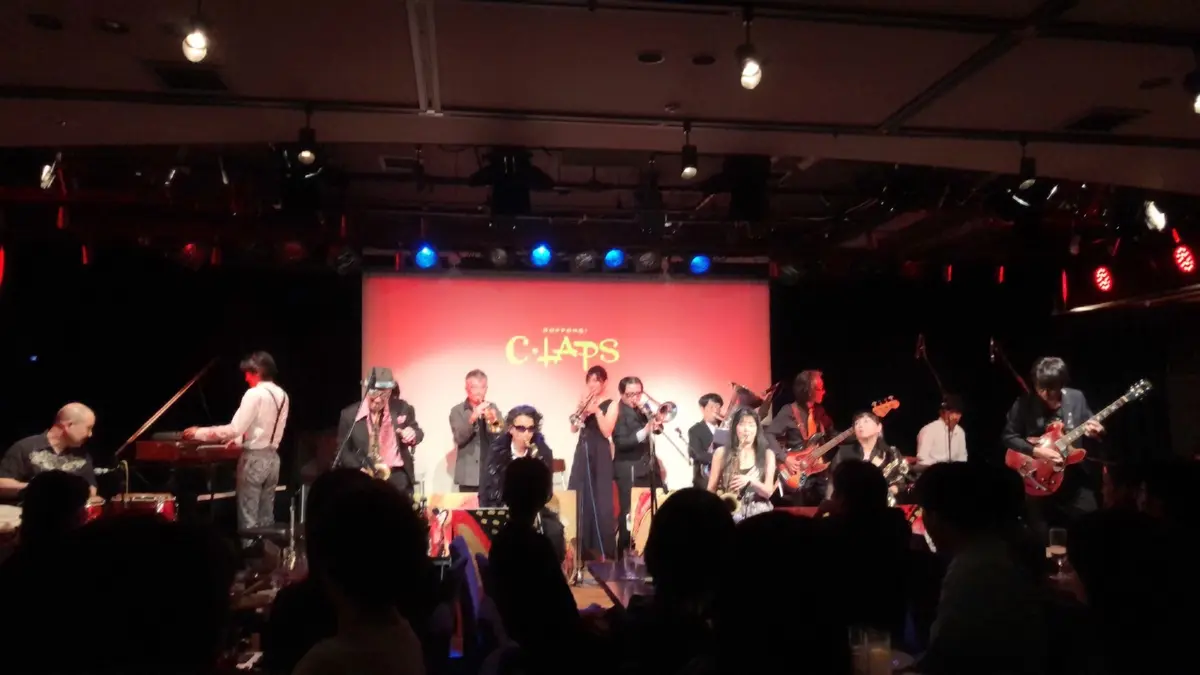 THE THRILL LIVE in六本の画像_1