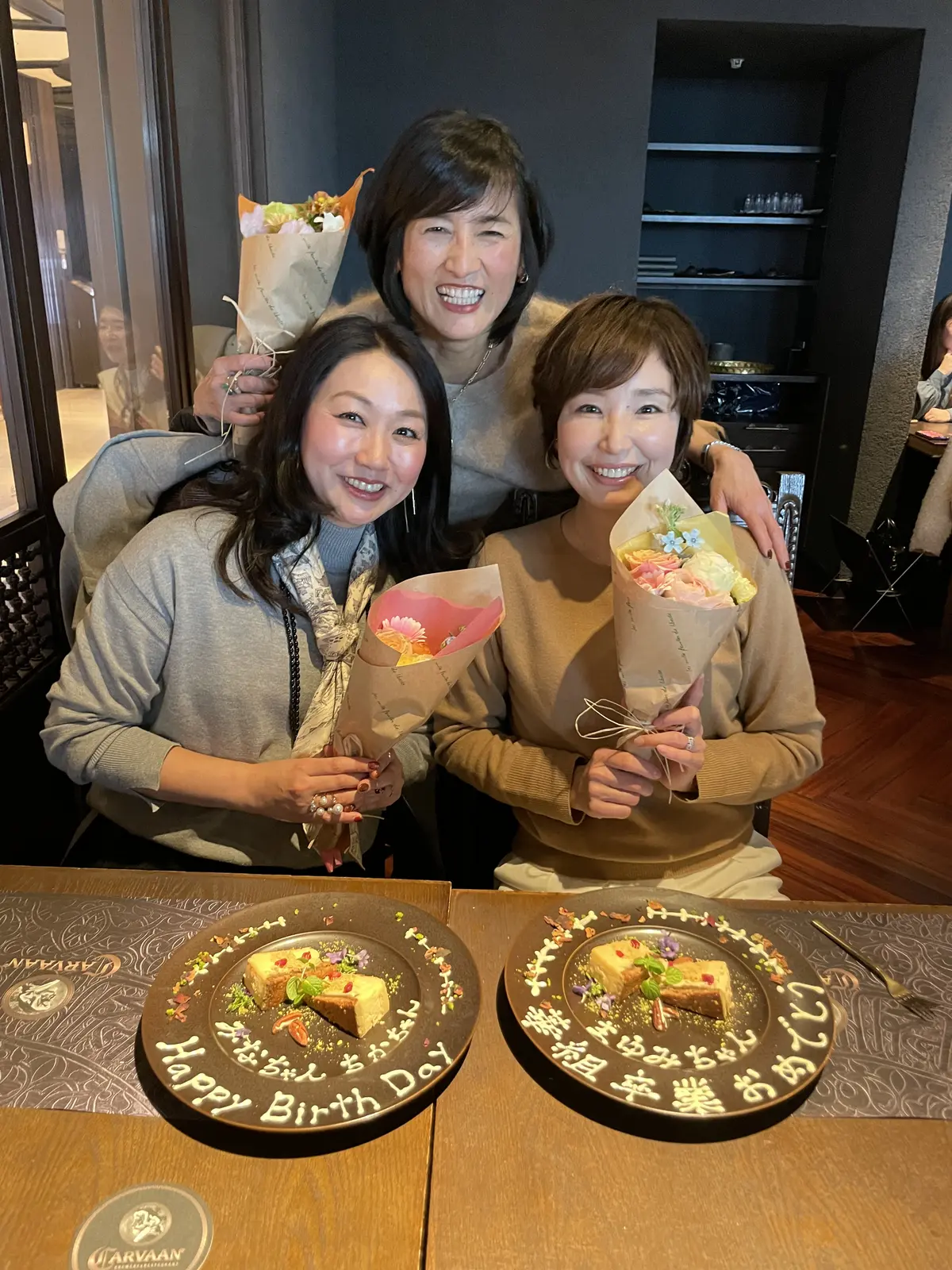 モダンアラビア料理を囲んでお祝いランチ会の画像_12