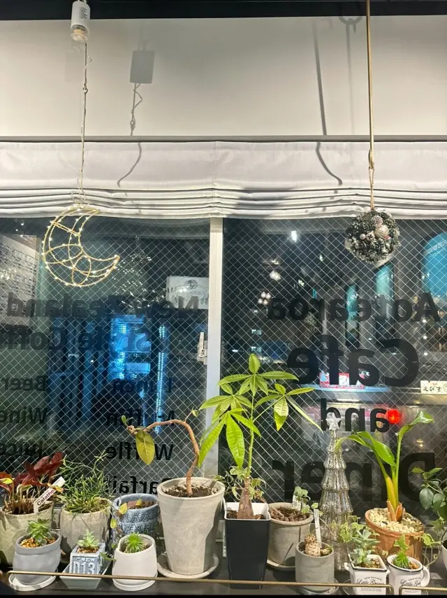 夜はお楽しみのディナーへ。の画像_3