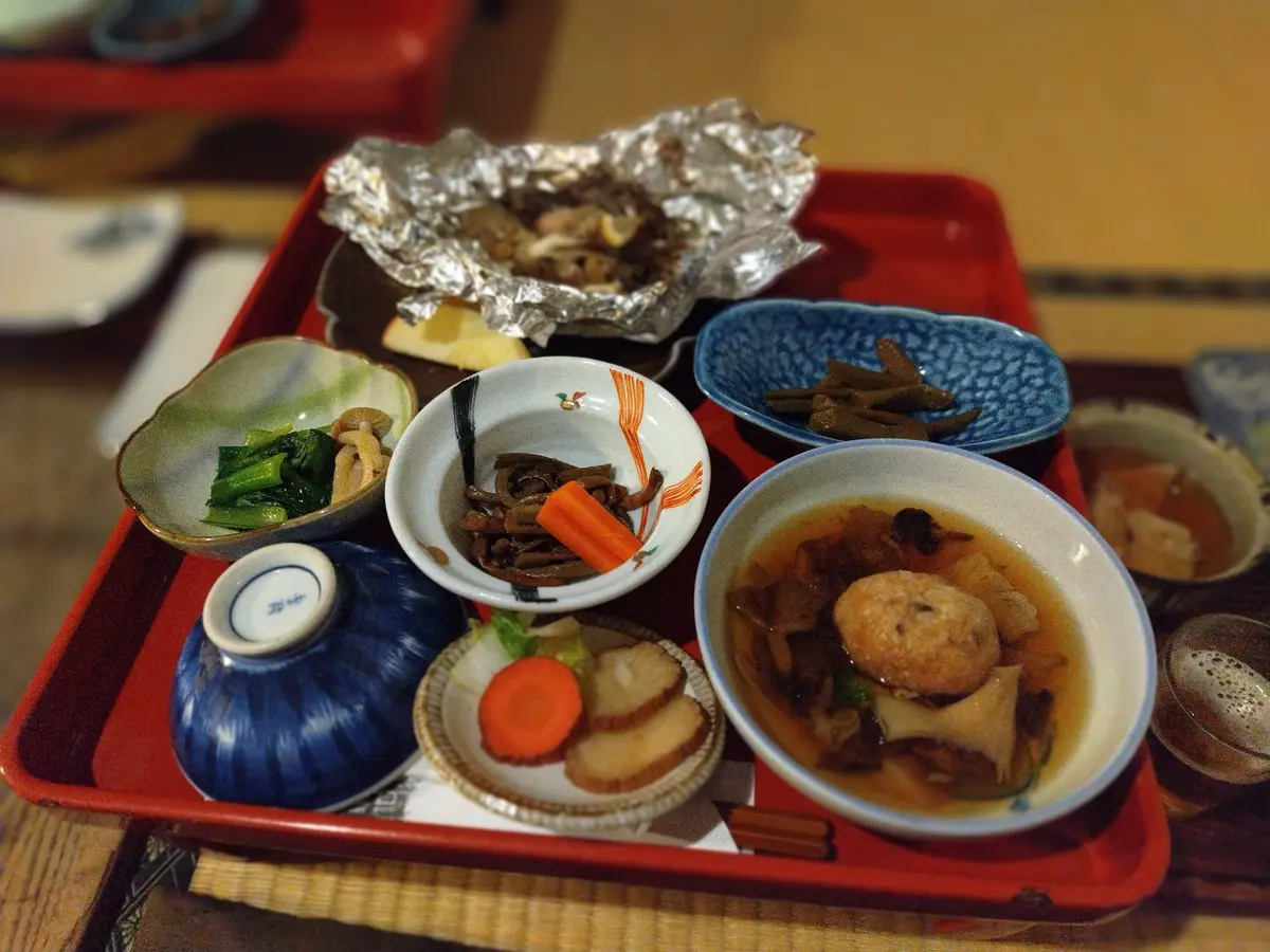 山菜料理　こまち団子　いぶり大根　いぶり人参