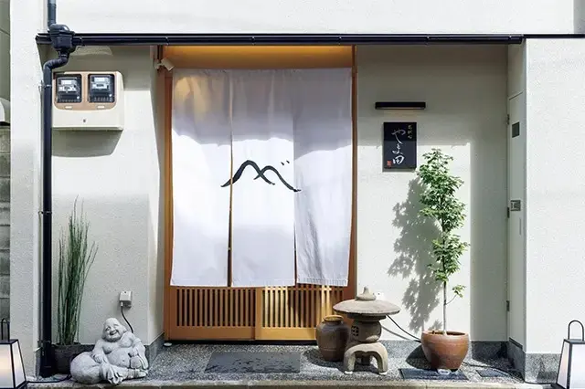 【冬の京都】足をのばして行く価値あり！下鴨の住宅街にたたずむ京料理店「葵献心 やま田」