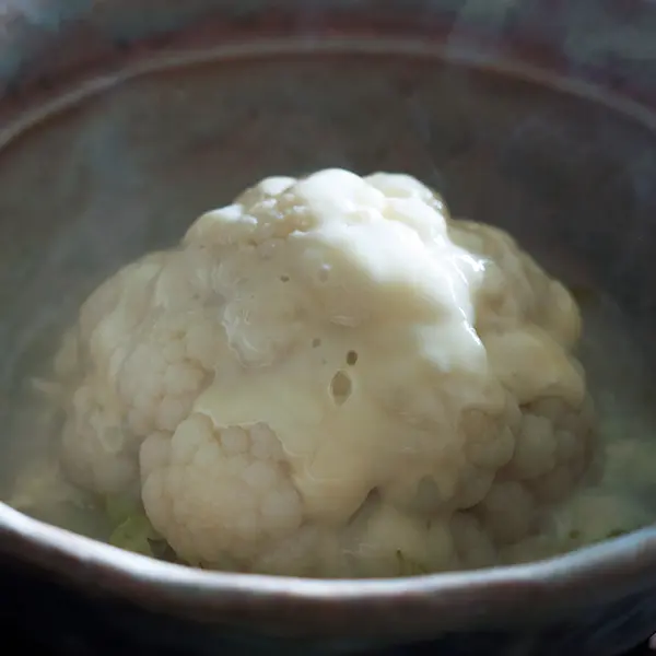 ラクレットチーズで！ カリフラワーのチーの画像_1