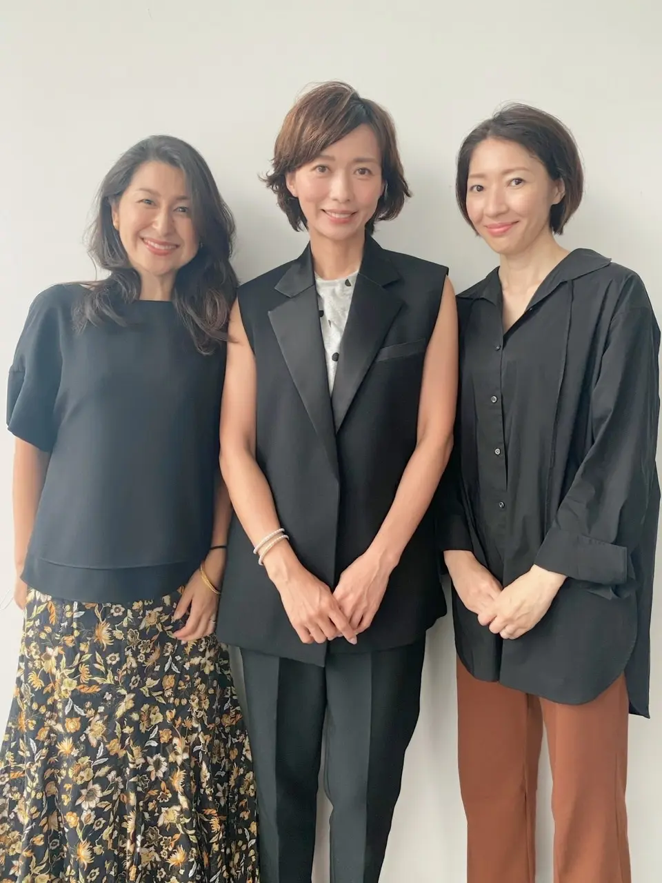 優しげフラット眉で幸せ顔の画像_3