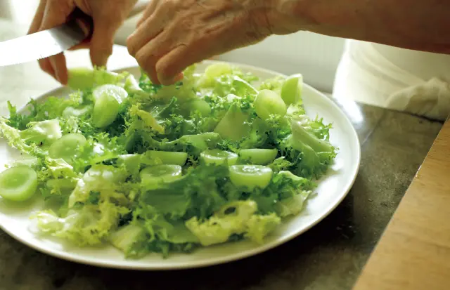 グリーンのぶどうとグリーンのサラダ