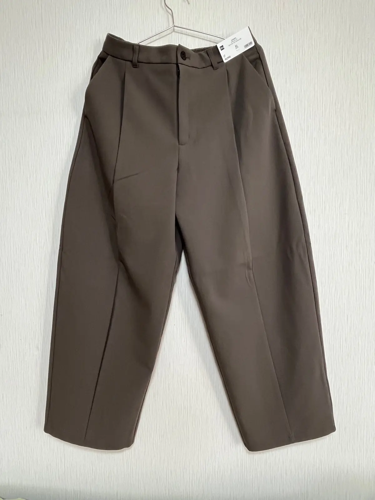 GUブラッシュドテーパードパンツ