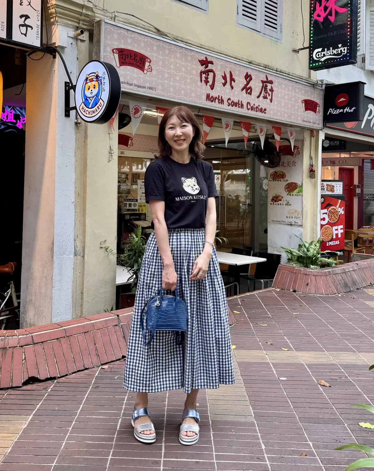 黒Tシャツコーデ