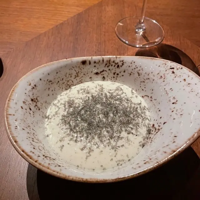 奥日光カリナリージャーニー vol.2 ARMANI/RISTORANTEの料理「卵、ペコリーノのエスプーマ、ドライキャビア」