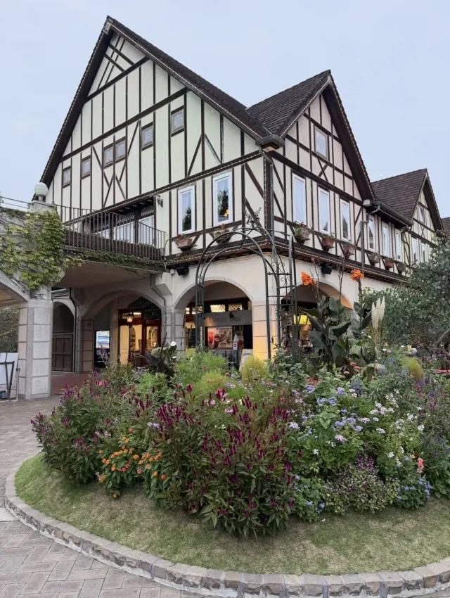 R13のブラックデニムで大人カジュアルコの画像_9