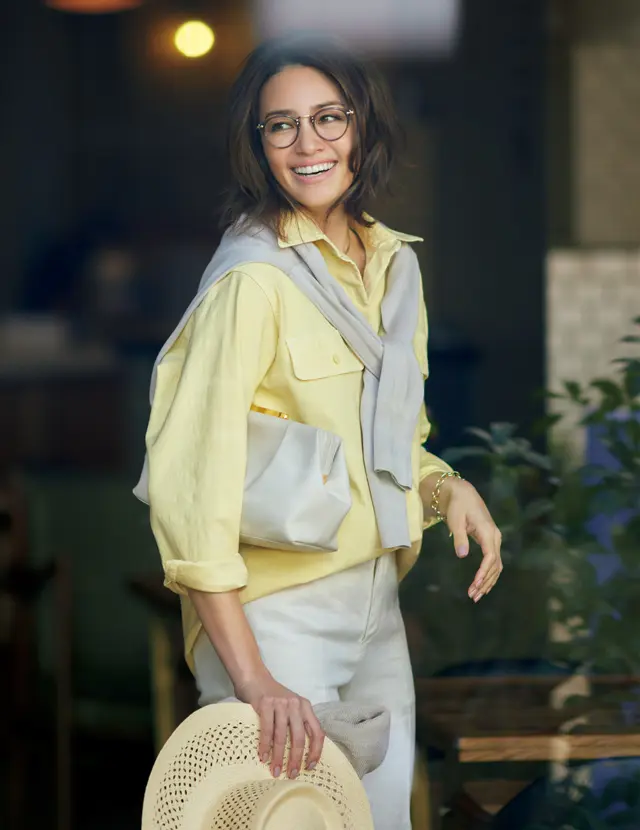 ガリャルダガランテのイエローのシャツのRINA