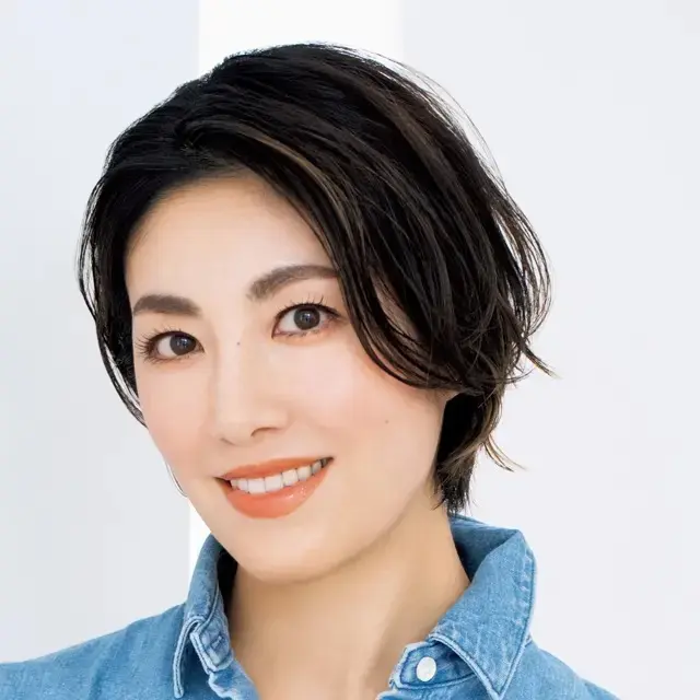 50代を素敵に見せる「ショートヘア53選」自然なカールで若見え！