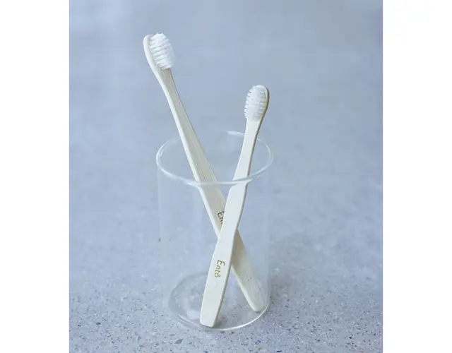 島根産竹の歯ブラシ￥150／e