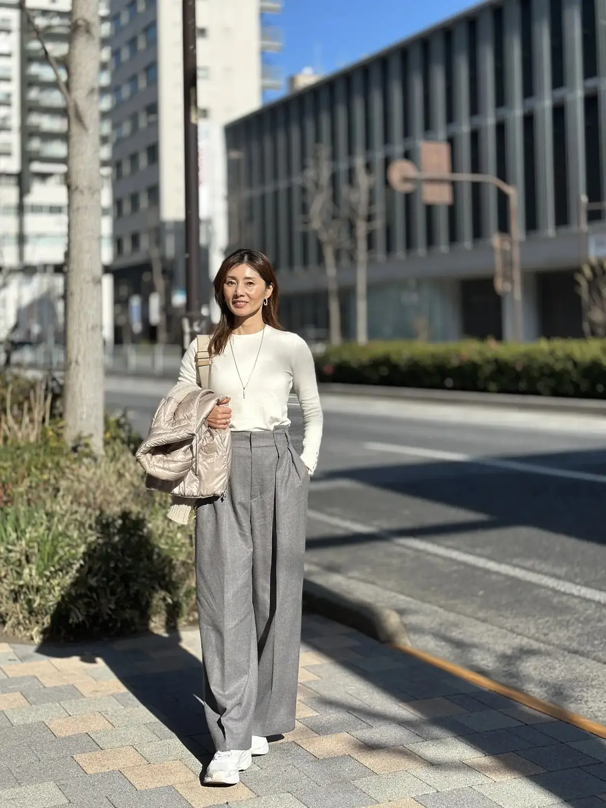 ZARA 白カットソー愛用 エクラ華組  梁瀬理砂さん