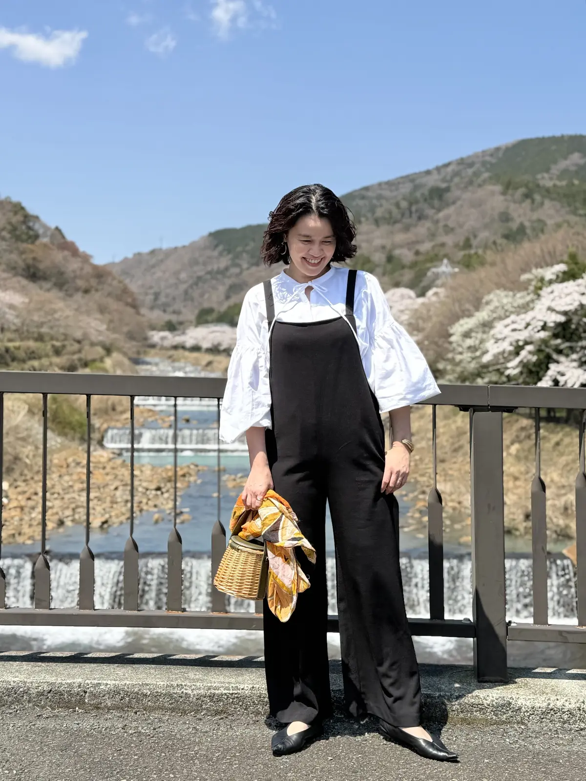 水口宜子　エクラ華組水口宜子さん　サロペット