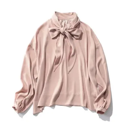 E by eclat ボウタイブラウス ￥16,000+税