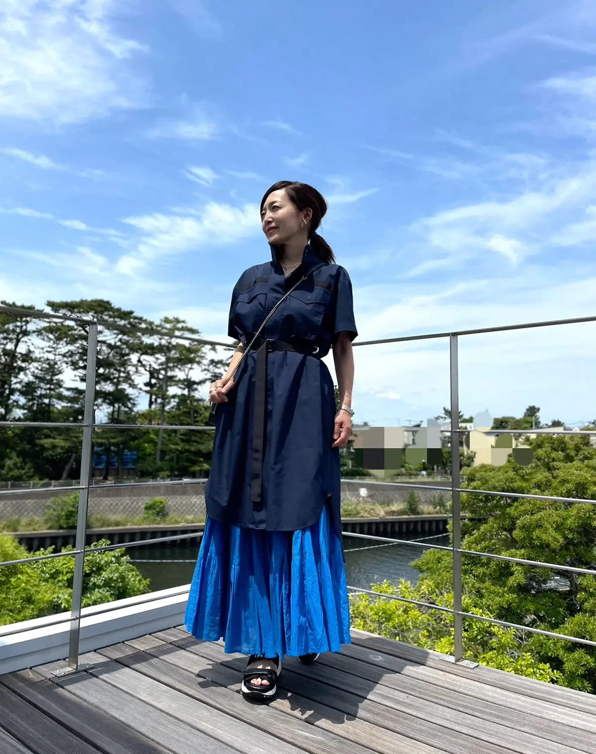 ロイヤルブルーのティアードスカートで夏コの画像_6