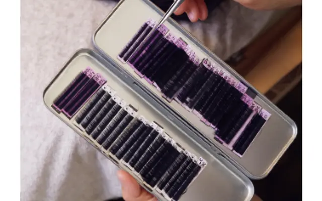 太さや長さなど豊富なバリエーションのエクステ