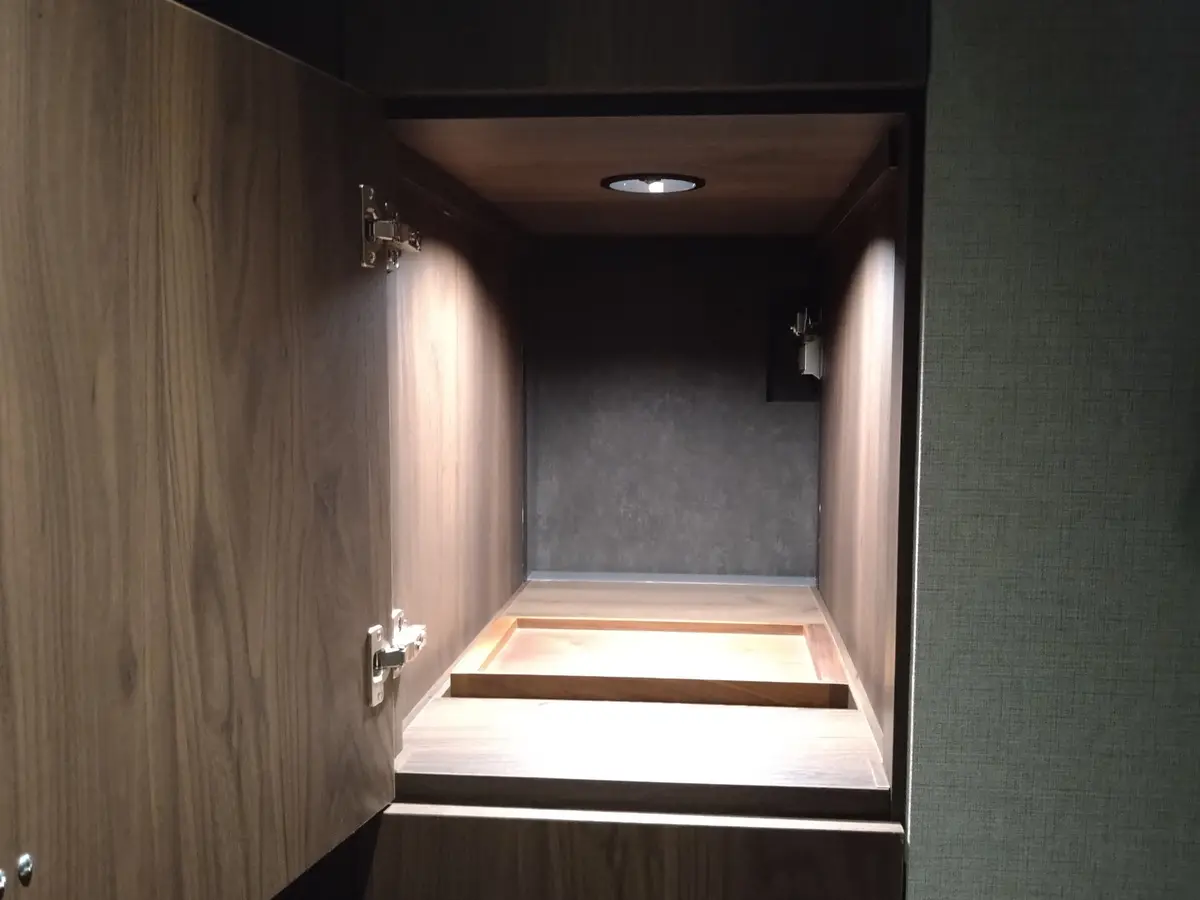 ユーティリティボックス