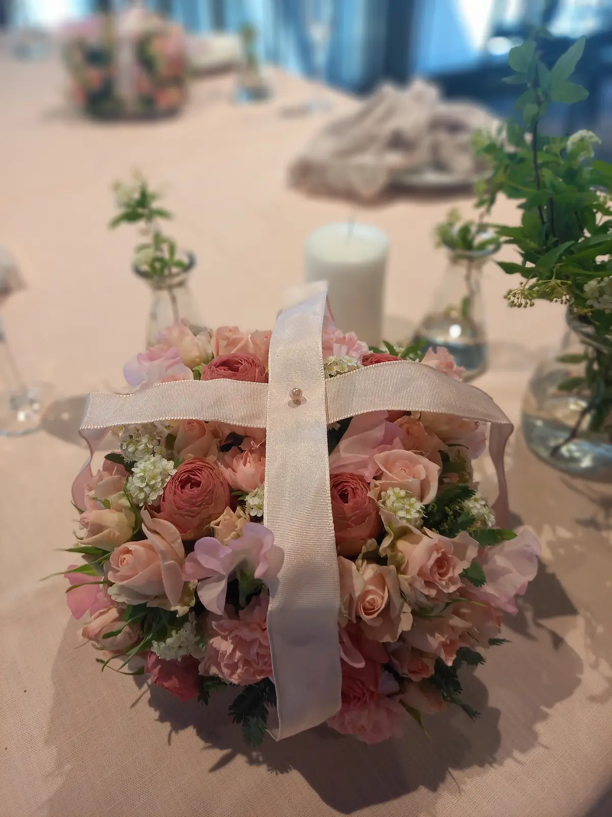 「プレゼント箱のフラワーアレンジメント」の画像_4