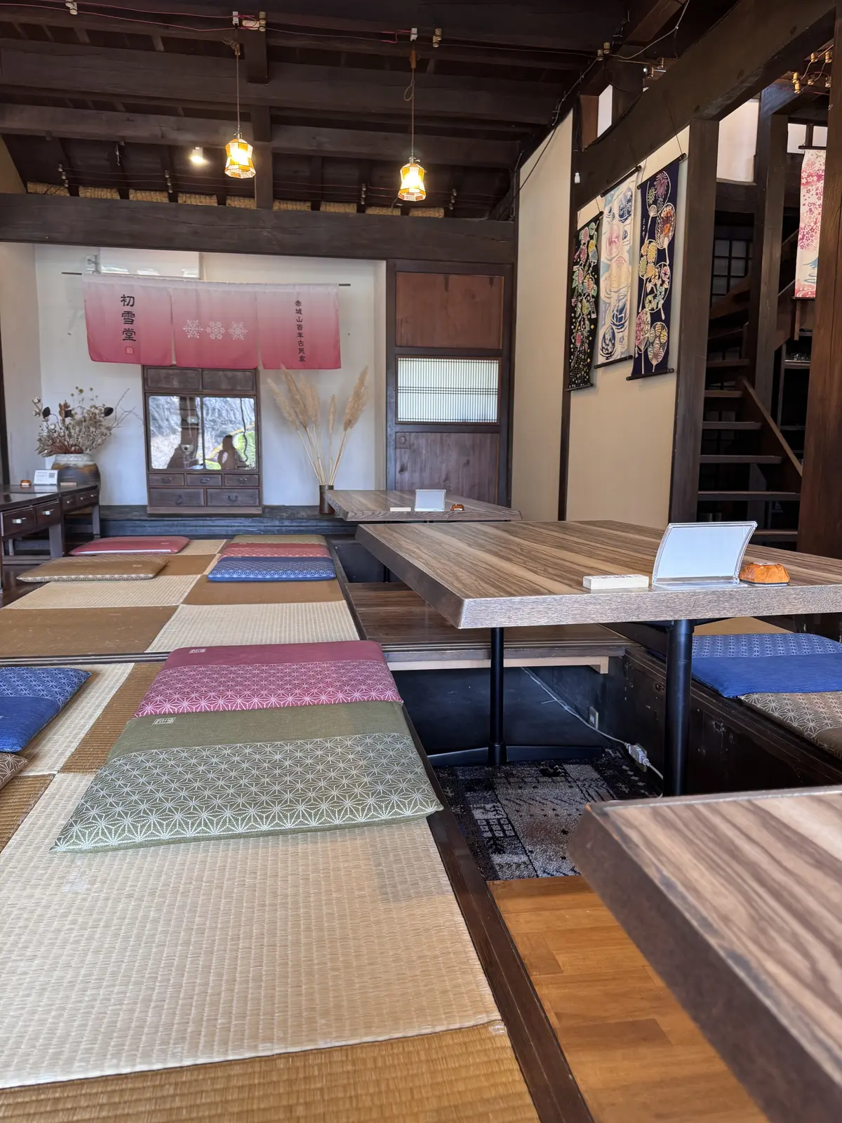 古民家カフェとしだれ桜で寛ぐ春の休日の画像_8