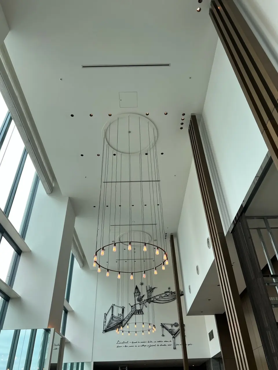 コンラッド東京☆ジャケットで気分も品格もの画像_3