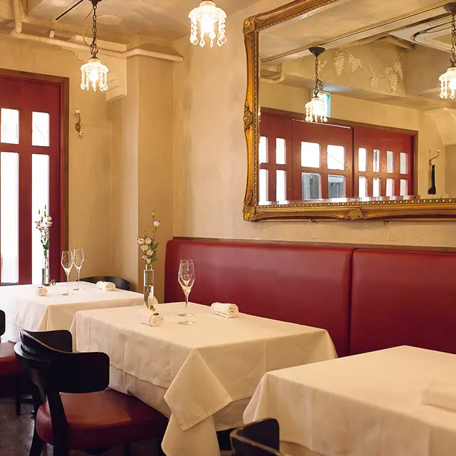 カジュアルだが上品なしつらえ