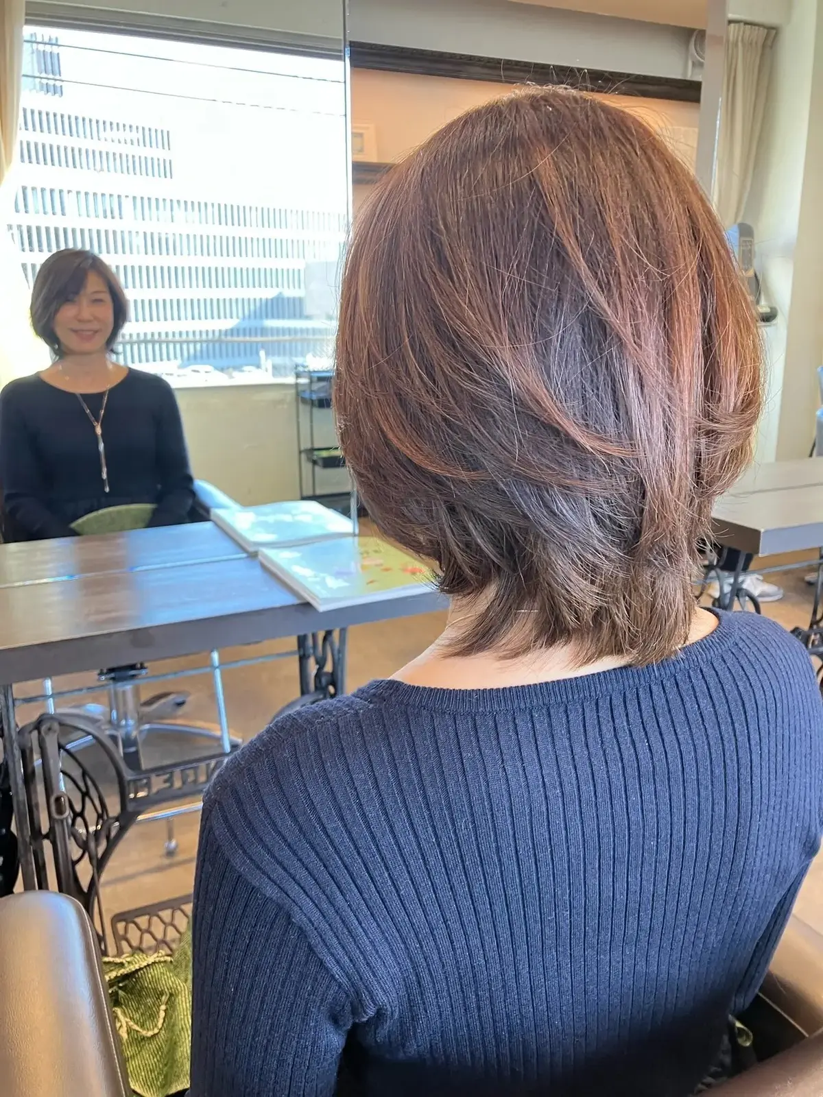 ショートが伸びたら...レイヤーボブ。