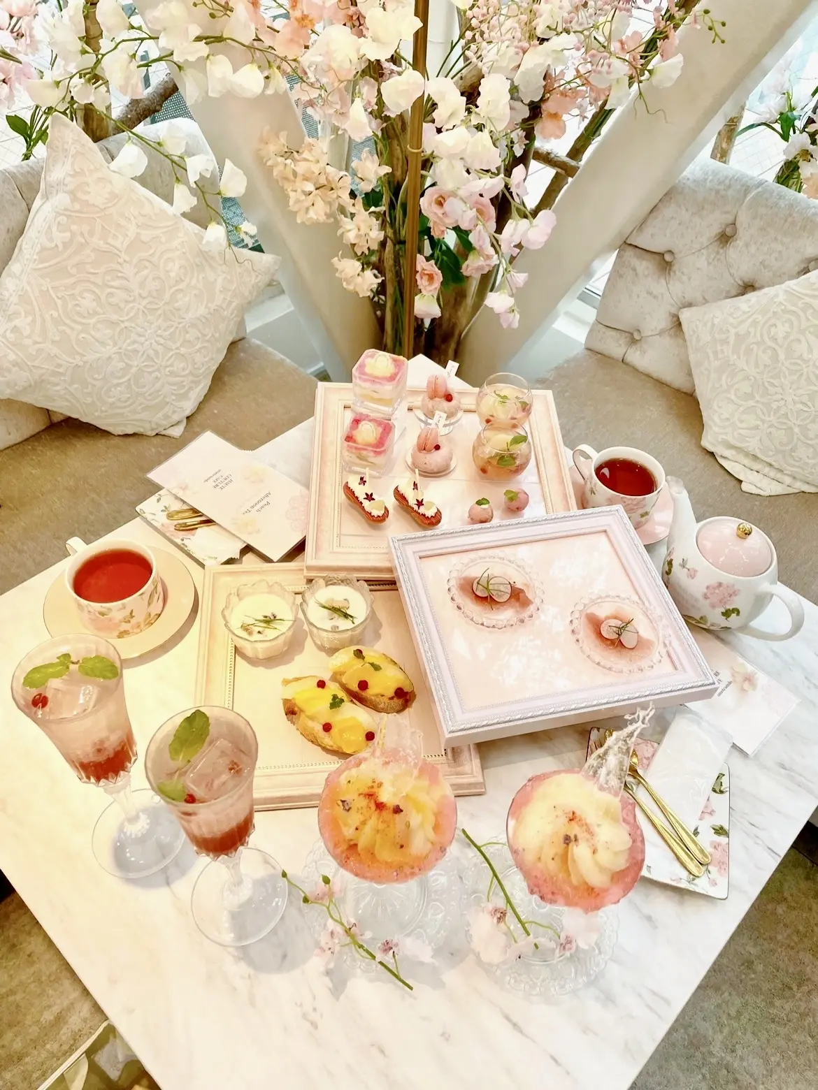 お花の世界が素敵！美味しい桃のアフタヌーの画像_5