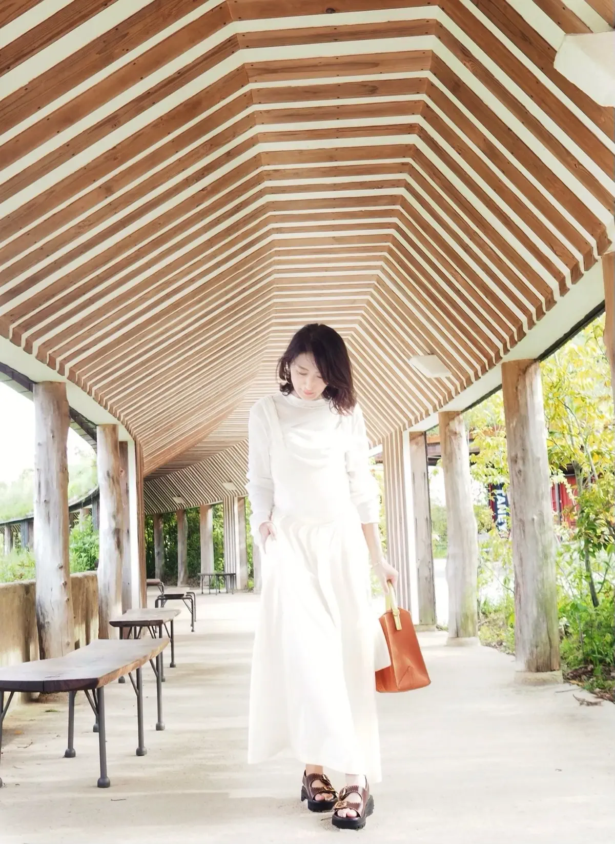 ZARAミディワンピース 6,990円　クリーム | 4938/010