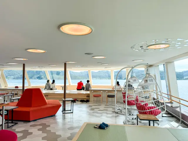 UNIQLOシアーシャツで過ごす癒しの箱の画像_15