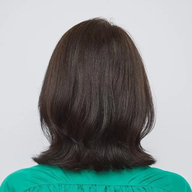 後から見たエレガントなボブスタイル