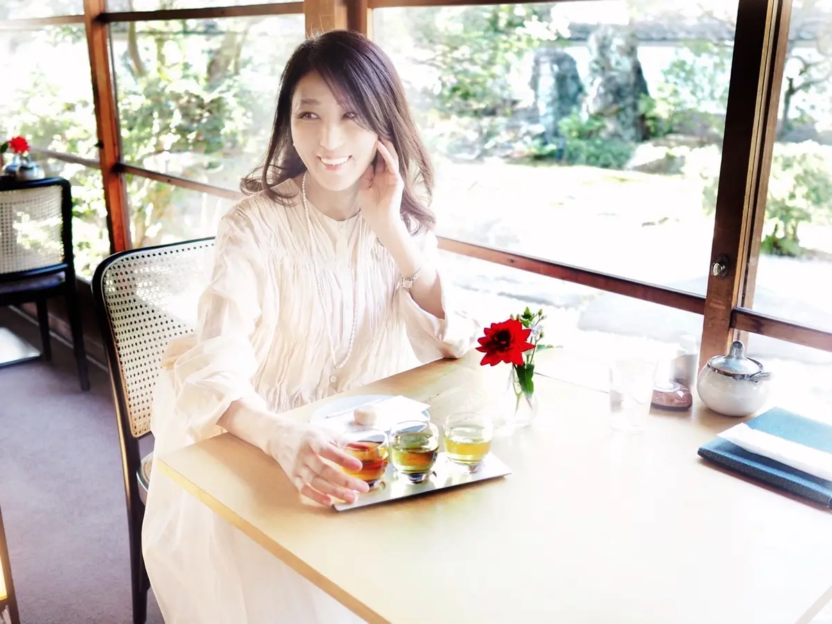 歴史的邸宅で寛ぐティータイムの画像_5