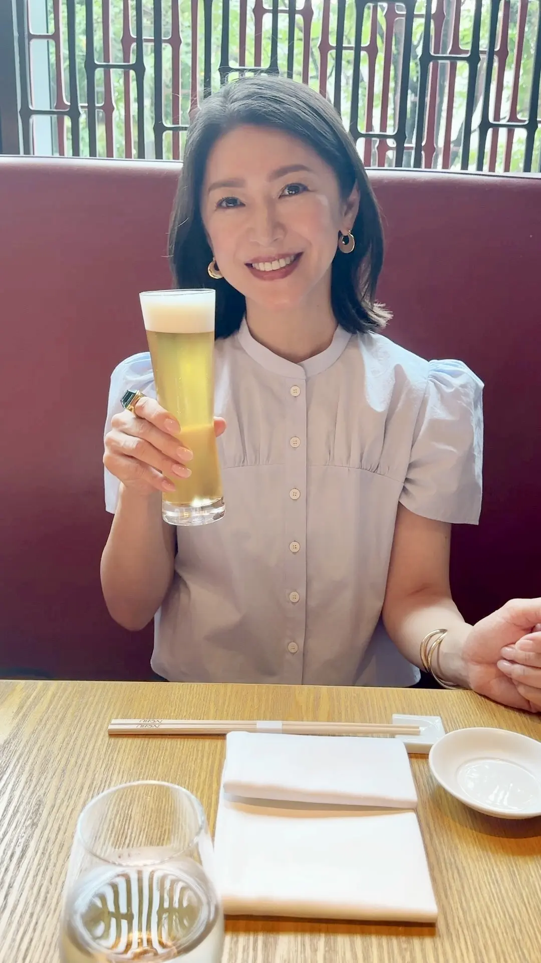 爽やかなライトブルーのシャツでゆっくりラの画像_11