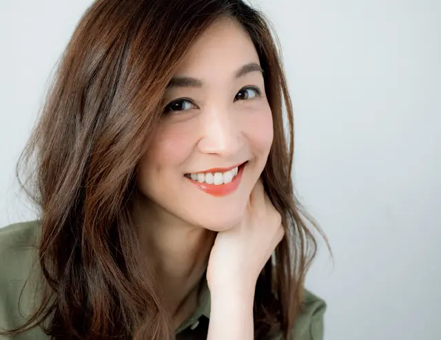 こっくりオレンジでくすみ肌もグンと明るく