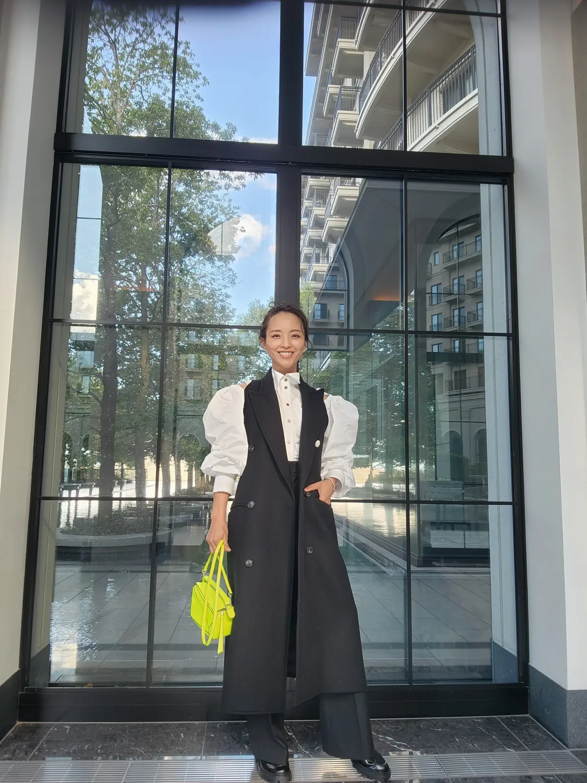 宮殿を思わせる廊下にて