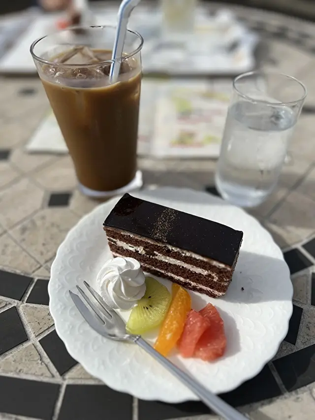 ケーキセットを注文！