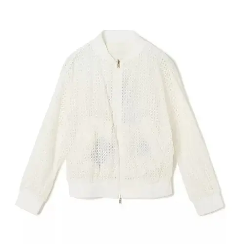 【50代 週末コーデ】旬のムード漂うシアの画像_4