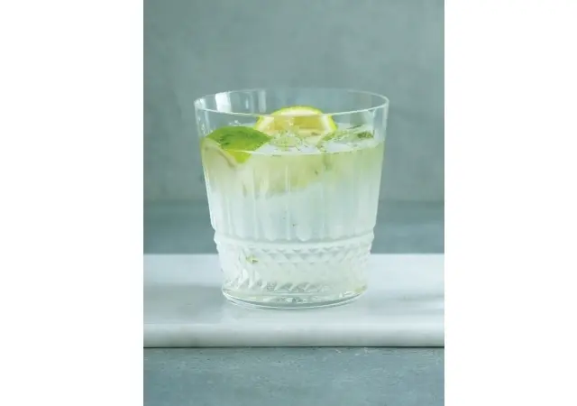「ゆずと山椒のジントニック」