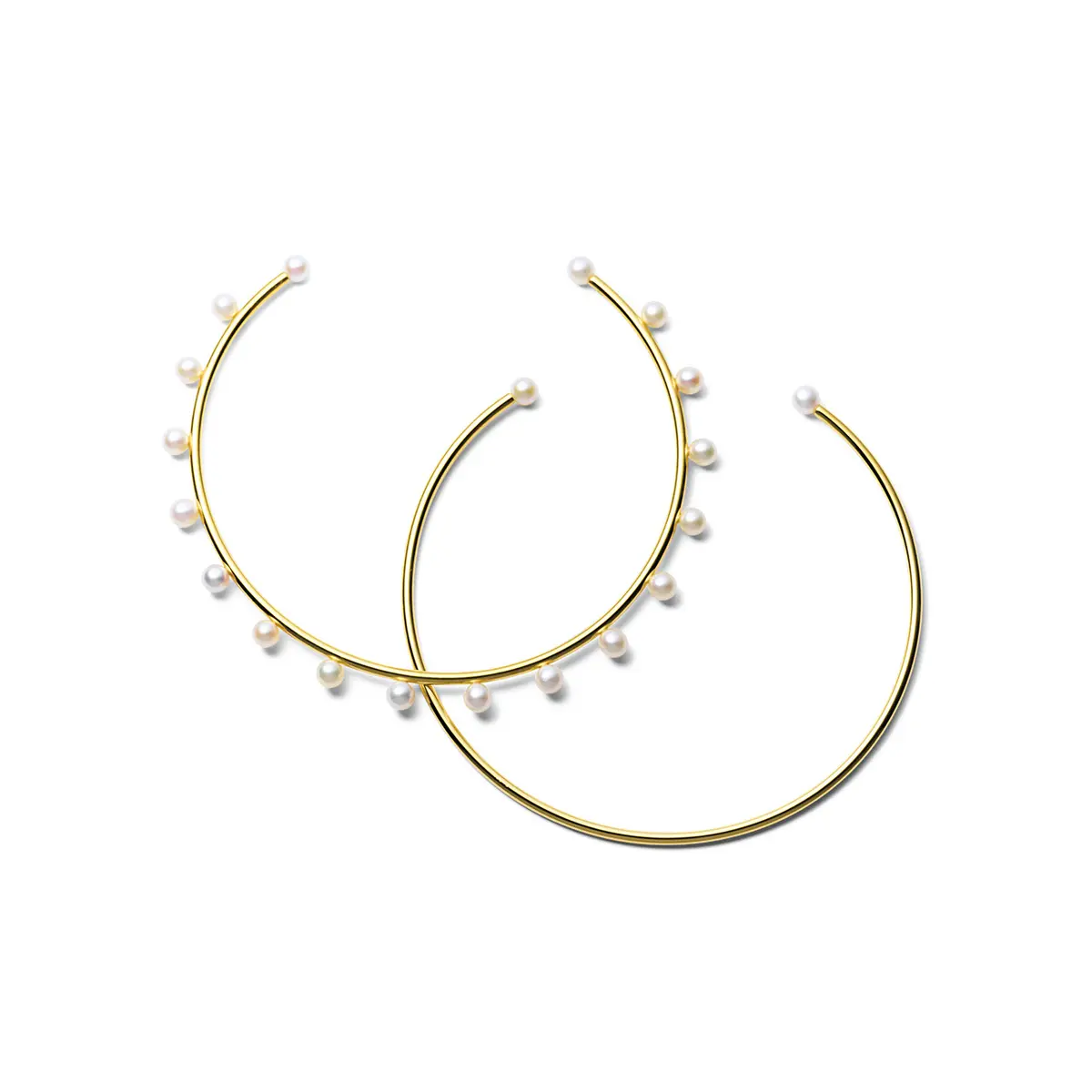 モードな華やぎを約束する ゴールドチョーカー