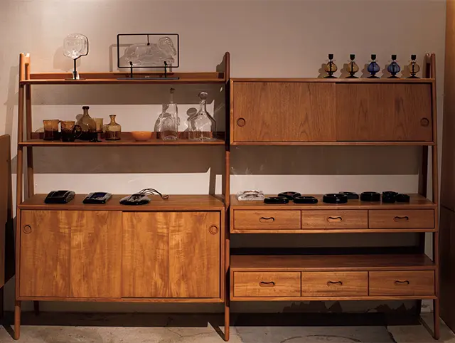 1950〜60年代のアルネ・ヴォッダーのオープンシェルフ